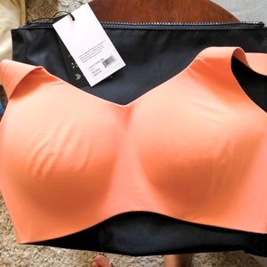 Knix catalyst sports bra